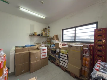 Loja para Venda em Rabo de Peixe