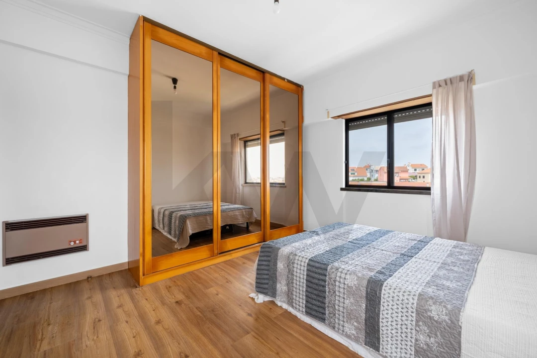 Apartamento T1 para Venda em Charneca de Caparica e Sobreda Foto 17