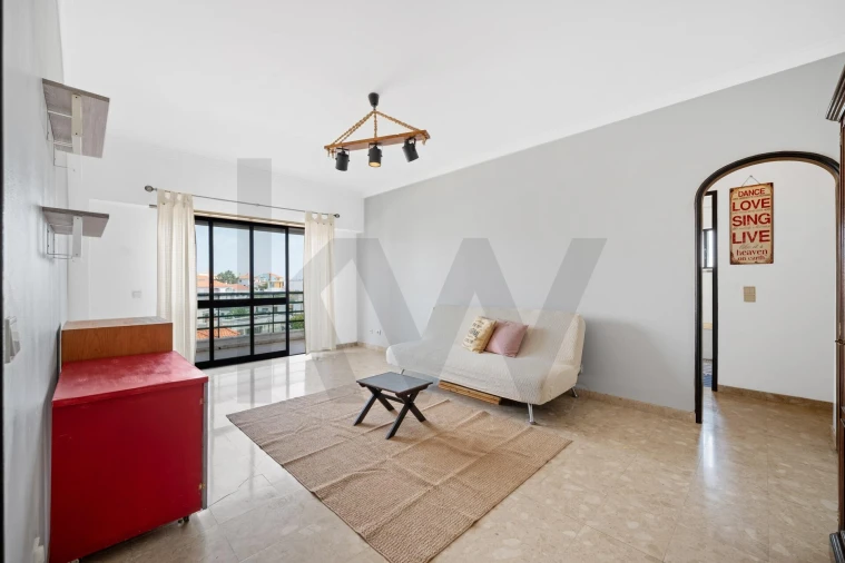 Apartamento T1 para Venda em Charneca de Caparica e Sobreda Foto 6