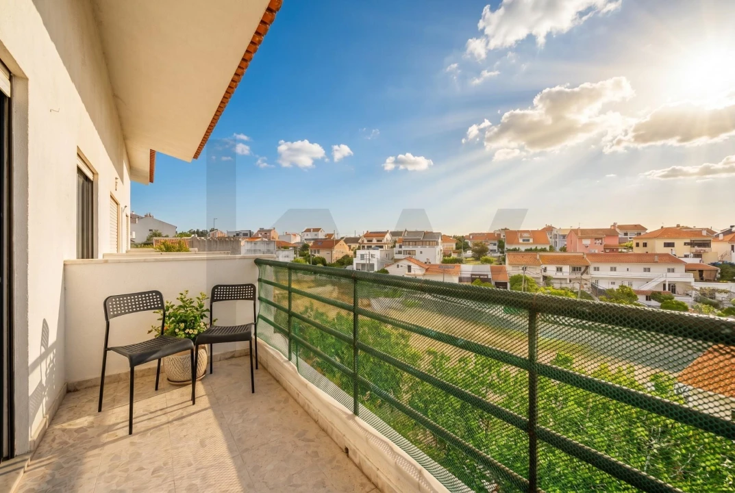 Apartamento T1 para Venda em Charneca de Caparica e Sobreda Foto 12
