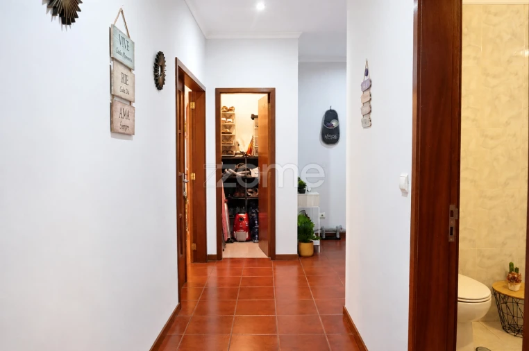 Apartamento T1 para Venda em Rio Tinto Foto 8