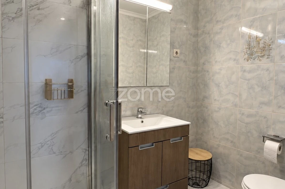 Apartamento T1 para Venda em Rio Tinto Foto 26