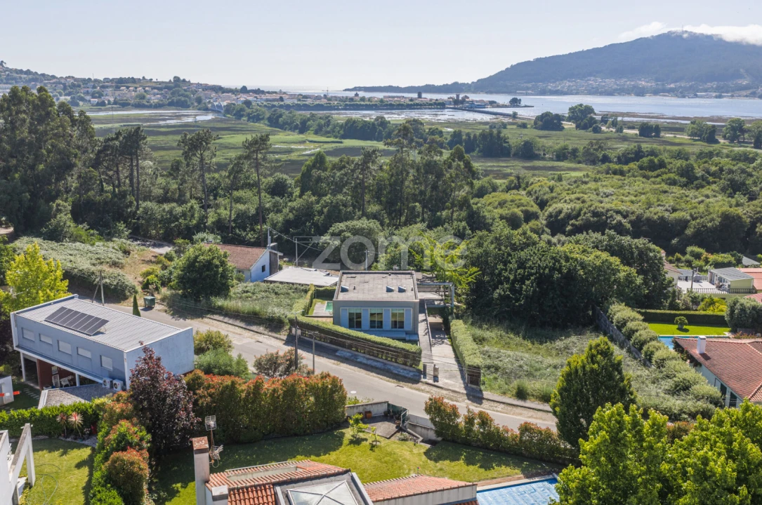 Moradia T3 para Arrendamento em Seixas Foto 3