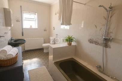 Moradia T6 para Venda em Mouraz e Vila Nova da Rainha