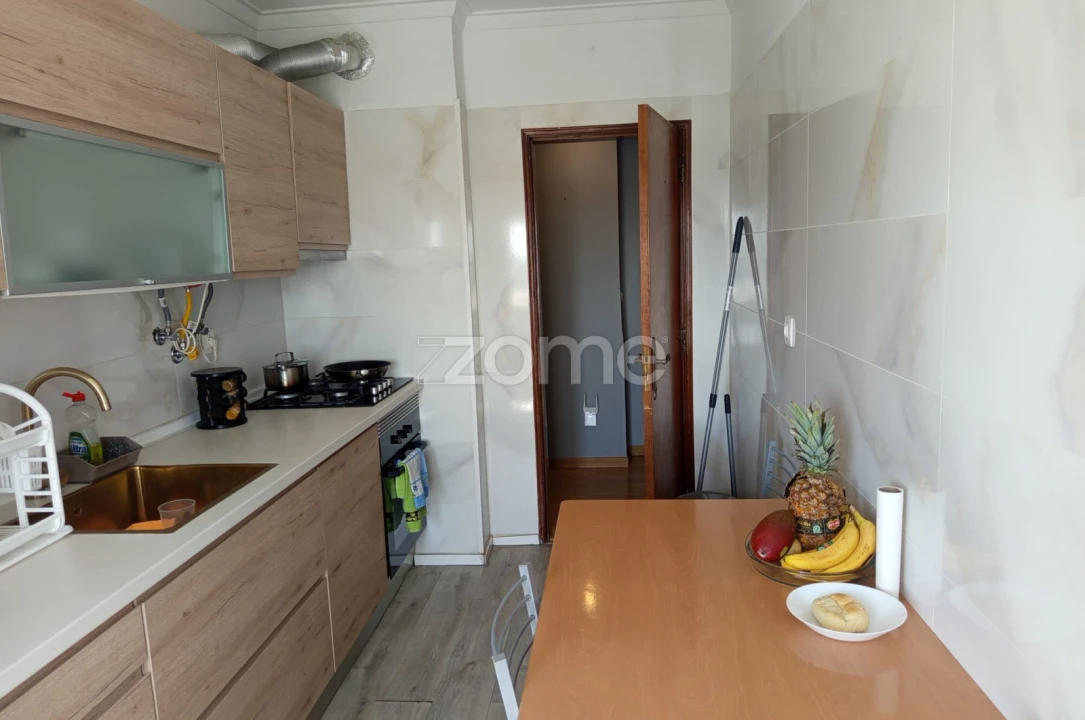Apartamento T2 para Venda em Cacém e São Marcos Foto 17