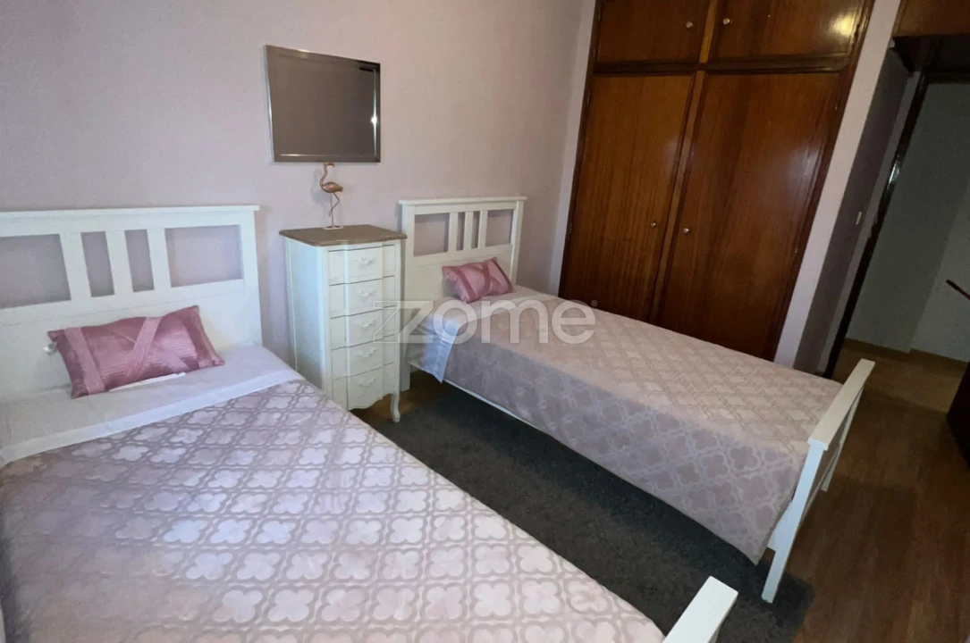 Apartamento T2 para Venda em Cacém e São Marcos Foto 3