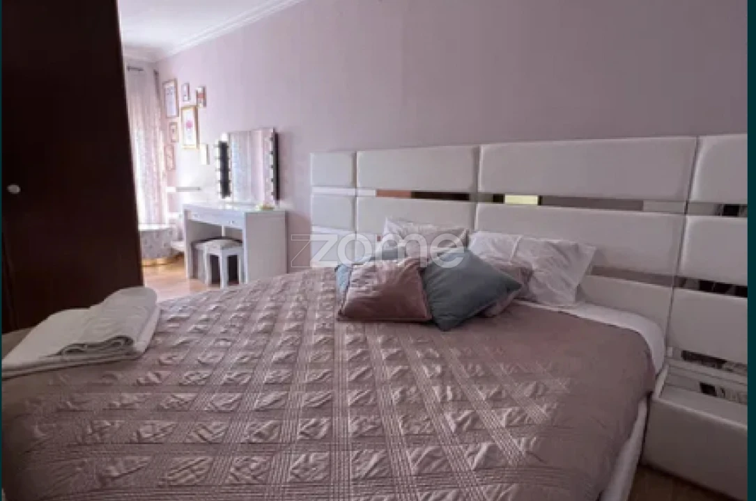 Apartamento T2 para Venda em Cacém e São Marcos Foto 14
