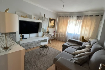 Apartamento T2 para Venda em Cacém e São Marcos