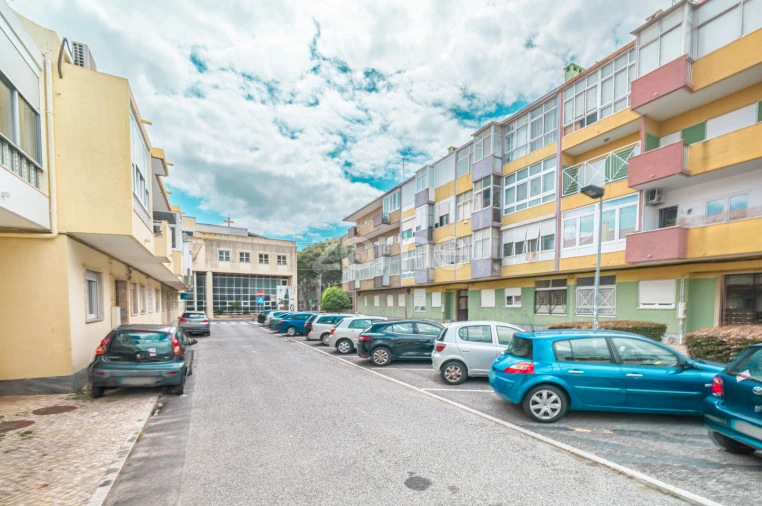 Negócio para Venda em Algés, Linda-A-Velha e Cruz Quebrada-Dafundo Foto 12
