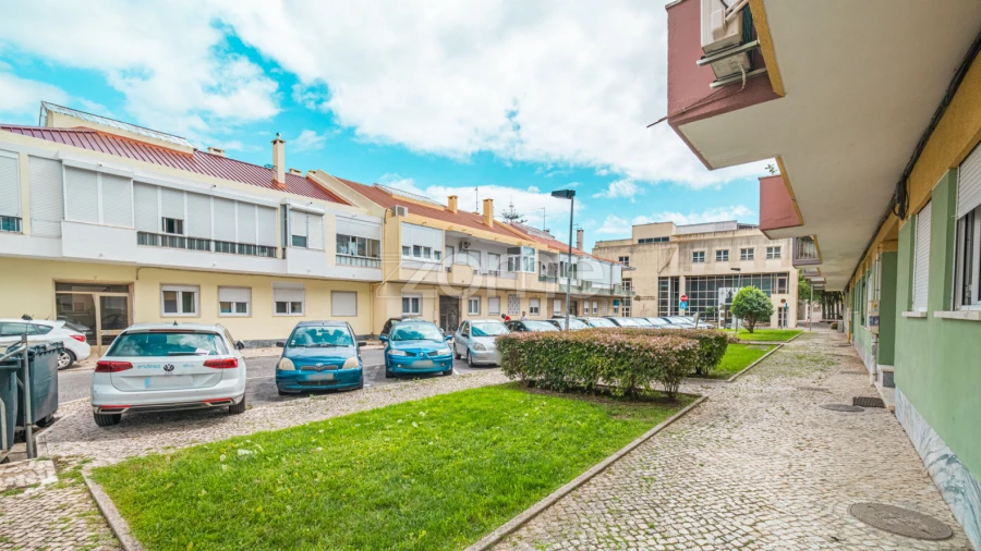 Negócio para Venda em Algés, Linda-A-Velha e Cruz Quebrada-Dafundo