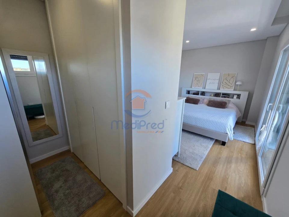 Moradia T3 para Venda em Pontinha e Famões Foto 23