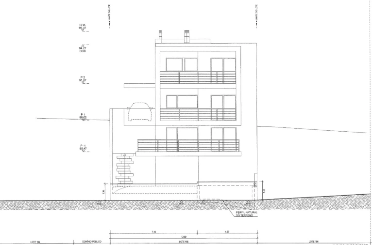 Moradia T4 para Venda em Pontinha e Famões Planta 11