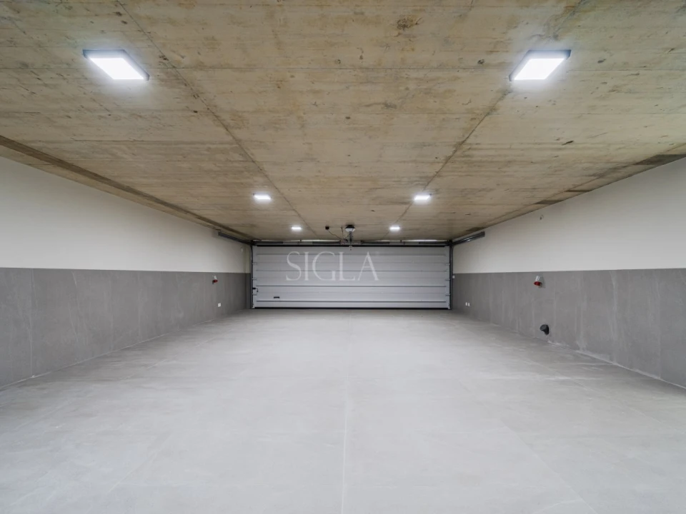 Moradia T4 para Venda em Madalena Foto 51