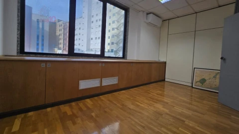 Escritório para Arrendamento em Avenidas Novas