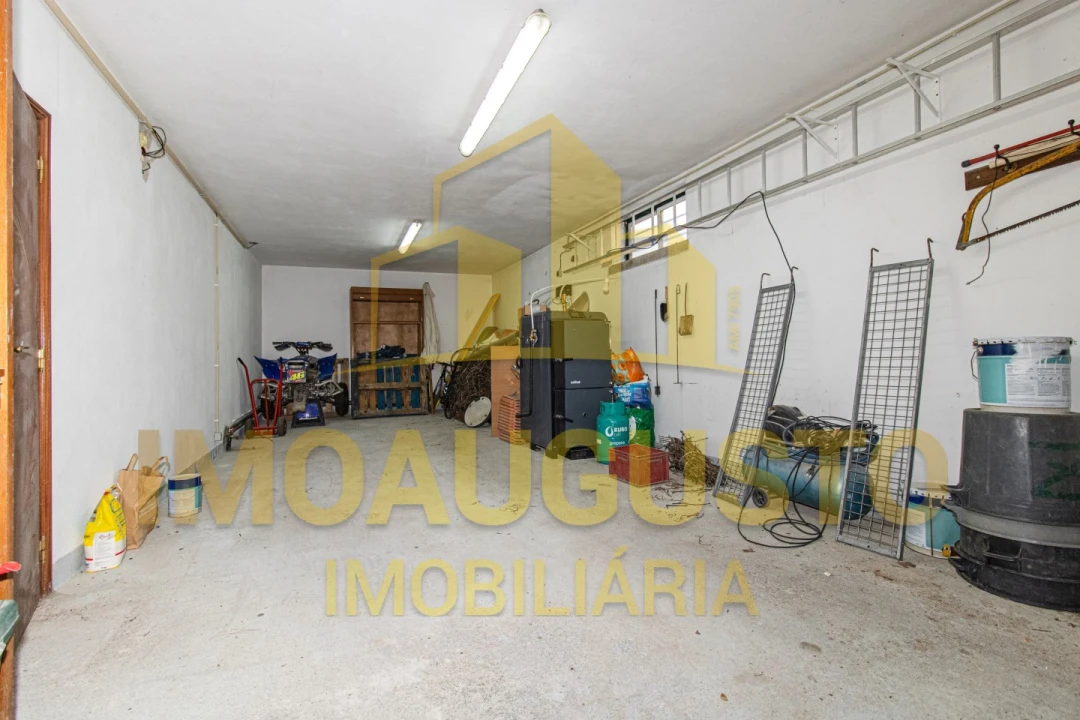 Moradia T4 para Venda em Guarda Foto 31