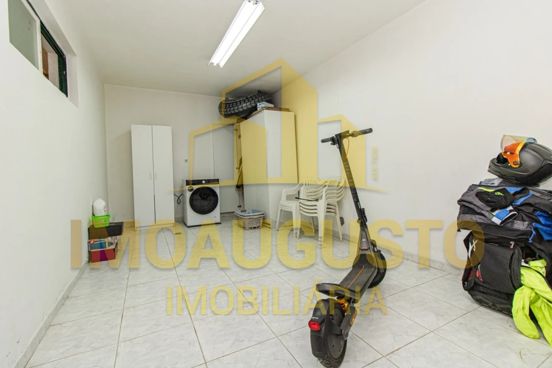 Moradia T4 para Venda em Guarda Foto 30
