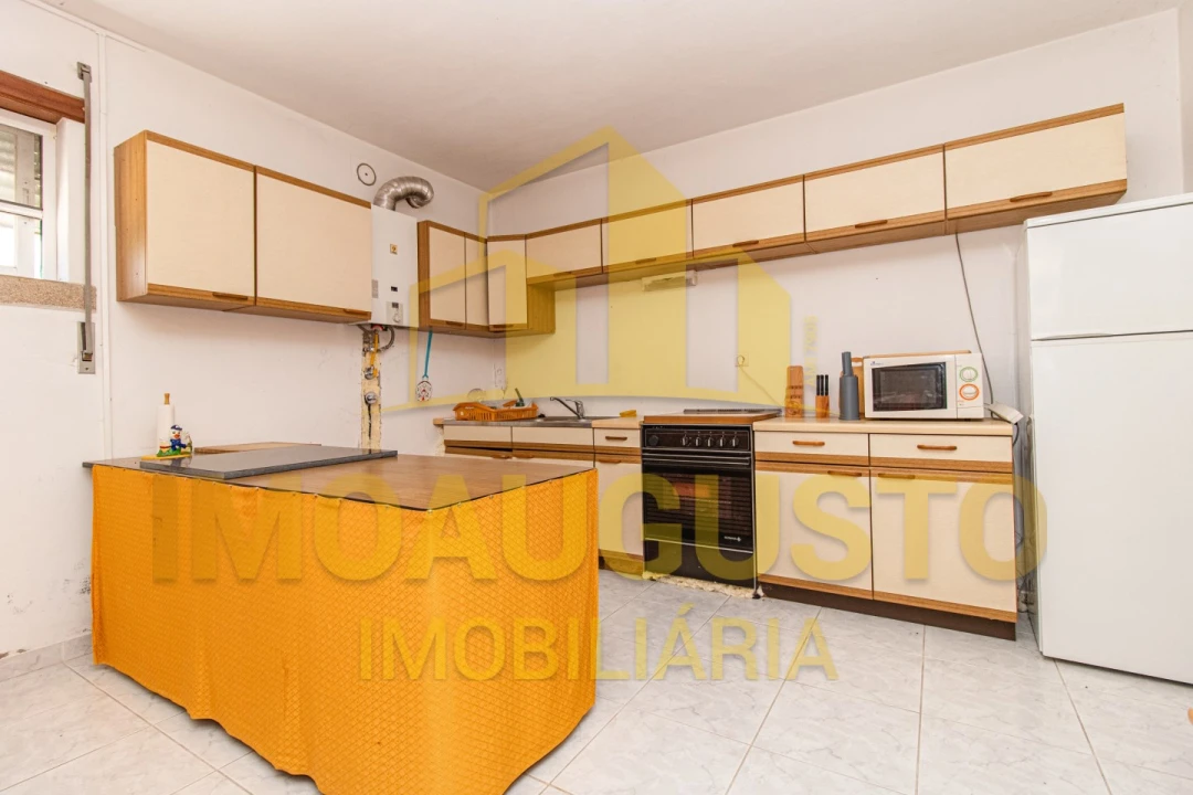 Moradia T4 para Venda em Guarda Foto 27