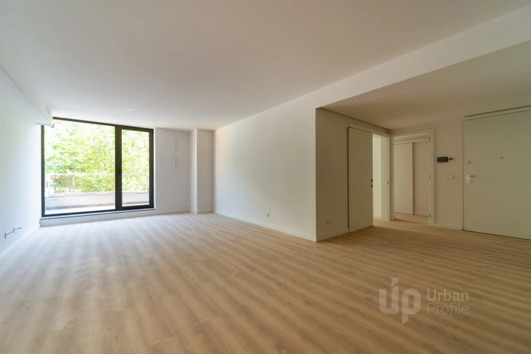Apartamento T2 para Venda em Alvalade Foto 2