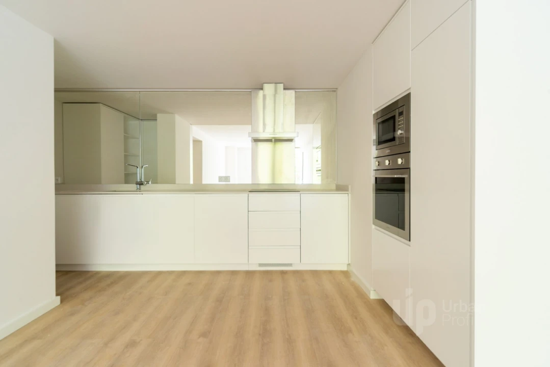 Apartamento T2 para Venda em Alvalade Foto 5