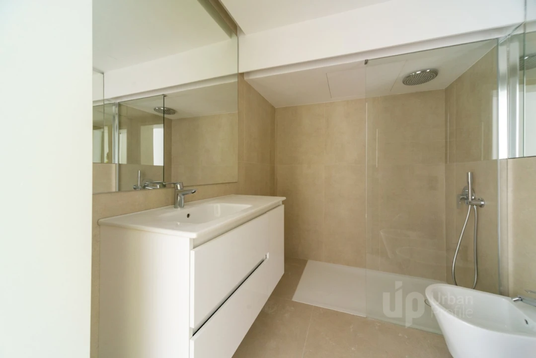 Apartamento T2 para Venda em Alvalade Foto 14