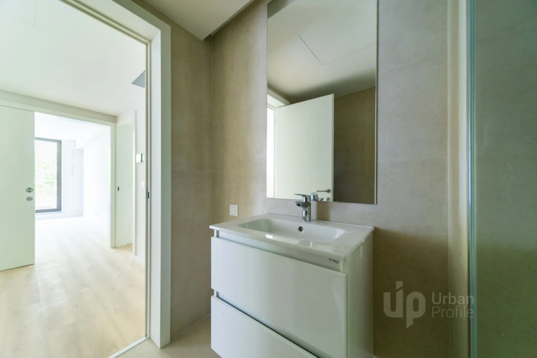 Apartamento T2 para Venda em Alvalade Foto 16