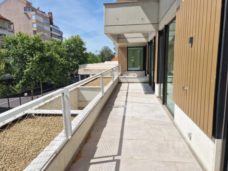 Apartamento T2 para Venda em Alvalade Foto 18