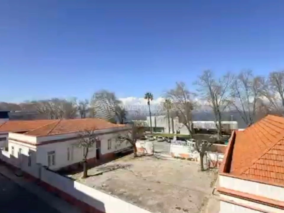 Apartamento T1 para Venda em Barreiro e Lavradio Foto 2