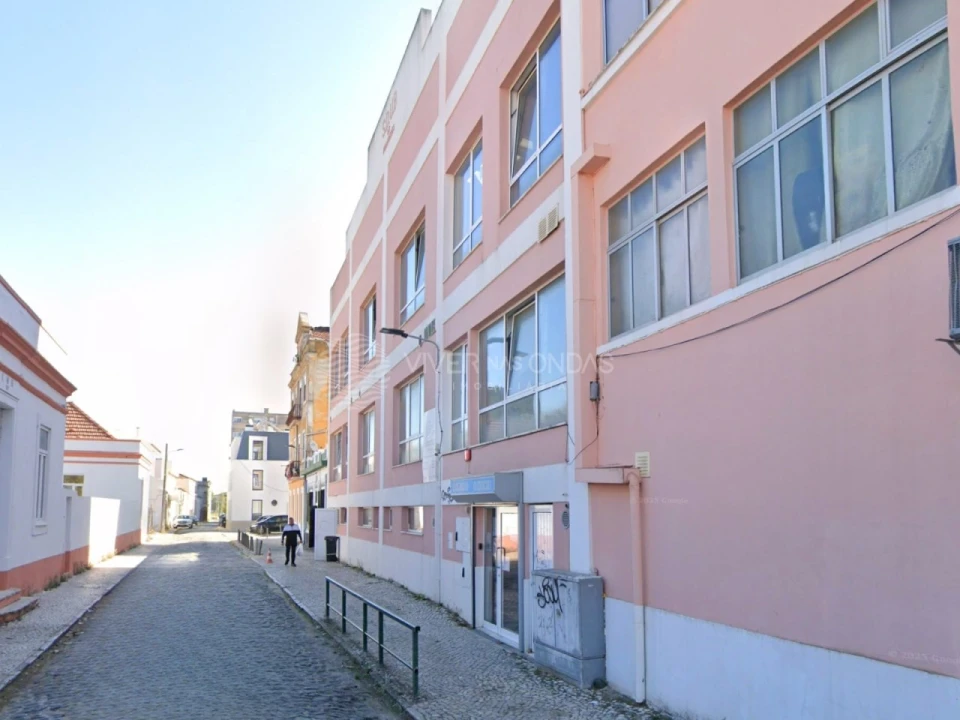 Apartamento T1 para Venda em Barreiro e Lavradio Foto 3