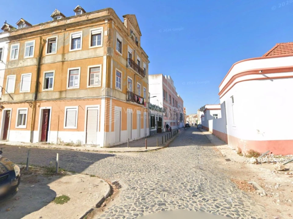 Apartamento T1 para Venda em Barreiro e Lavradio Foto 4