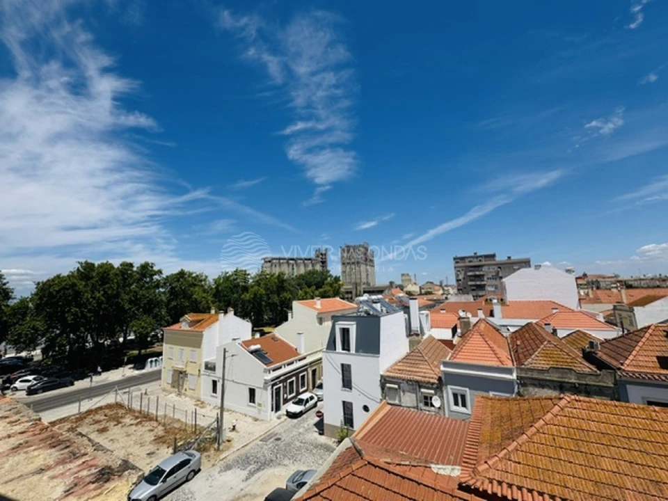 Apartamento T1 para Venda em Barreiro e Lavradio Foto 1