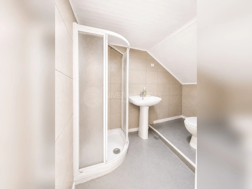 Apartamento T1 para Venda em Barreiro e Lavradio Foto 6