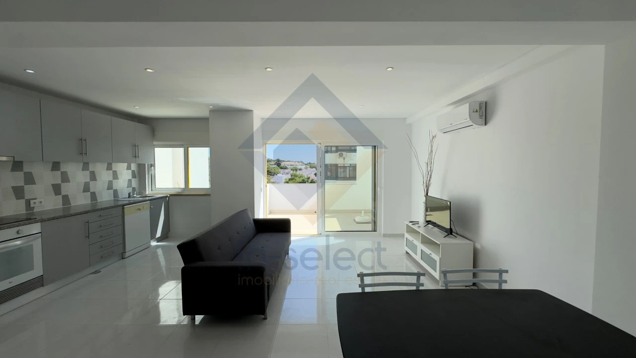 Apartamento T2 para Venda em Quarteira Foto 4