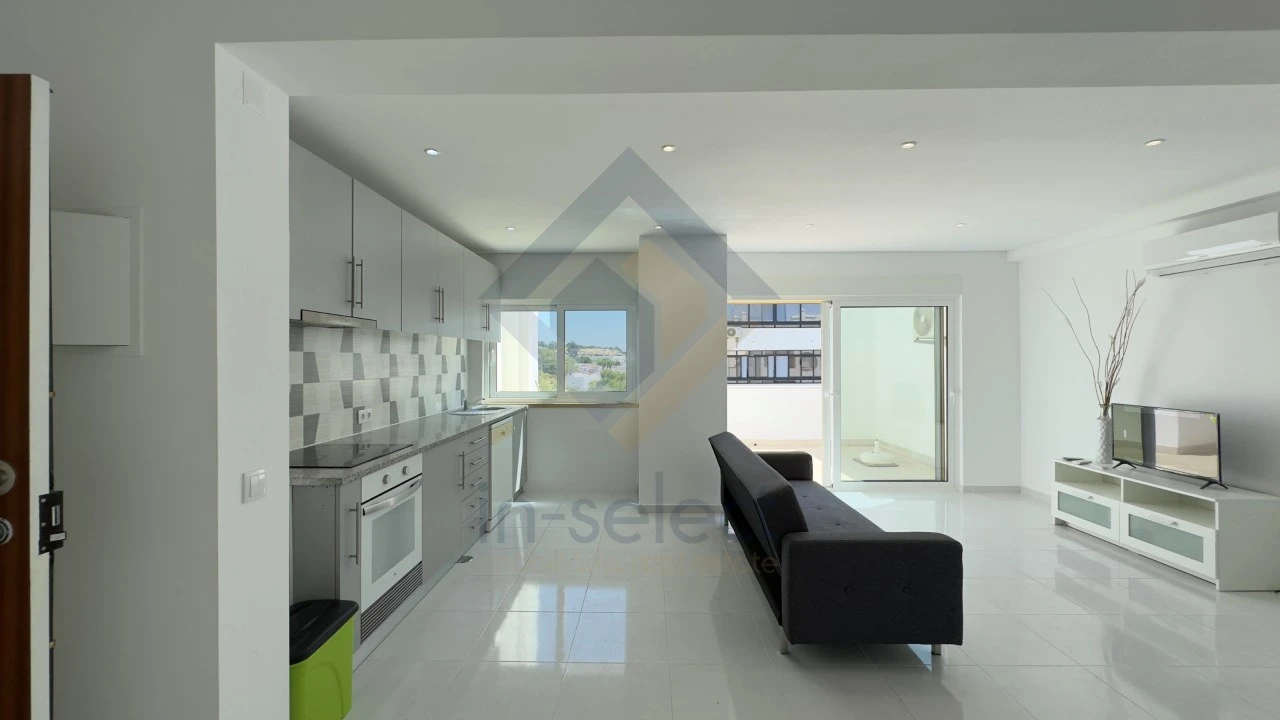 Apartamento T2 para Venda em Quarteira Foto 5