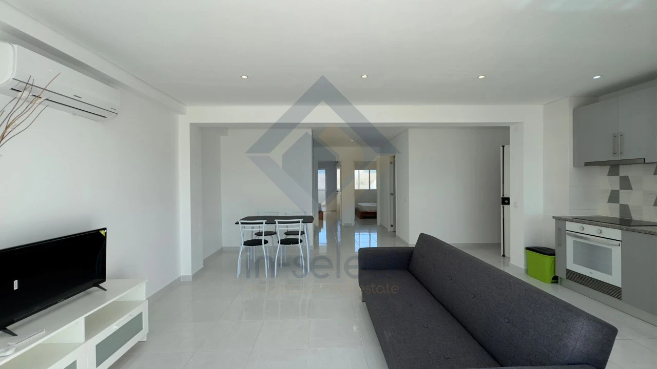 Apartamento T2 para Venda em Quarteira Foto 8