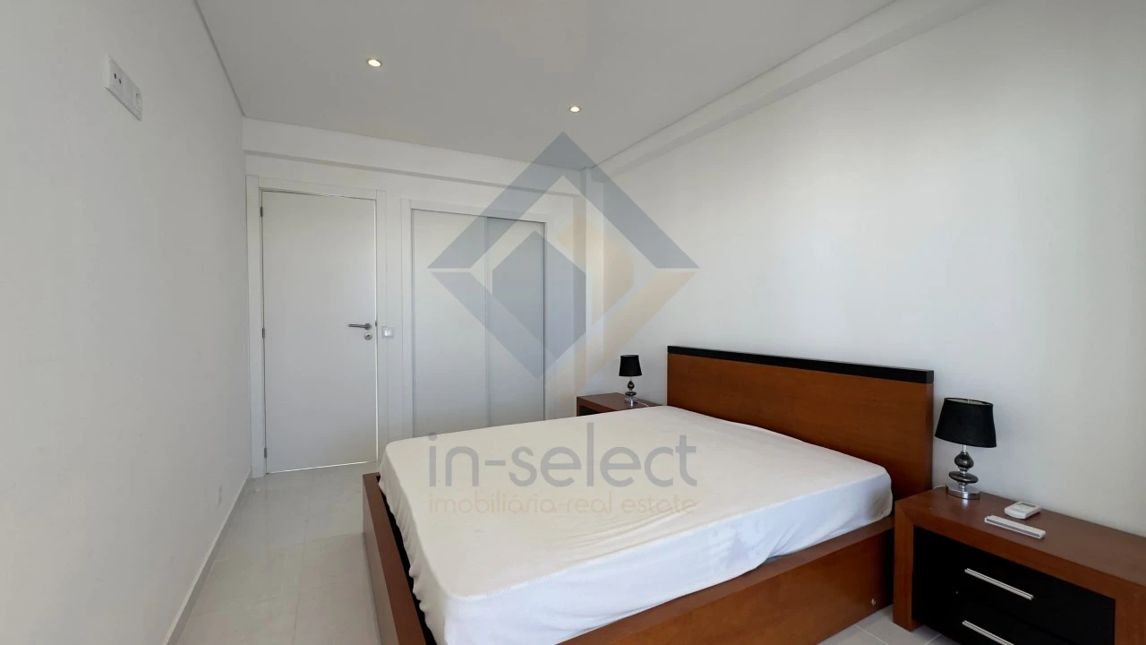 Apartamento T2 para Venda em Quarteira Foto 18