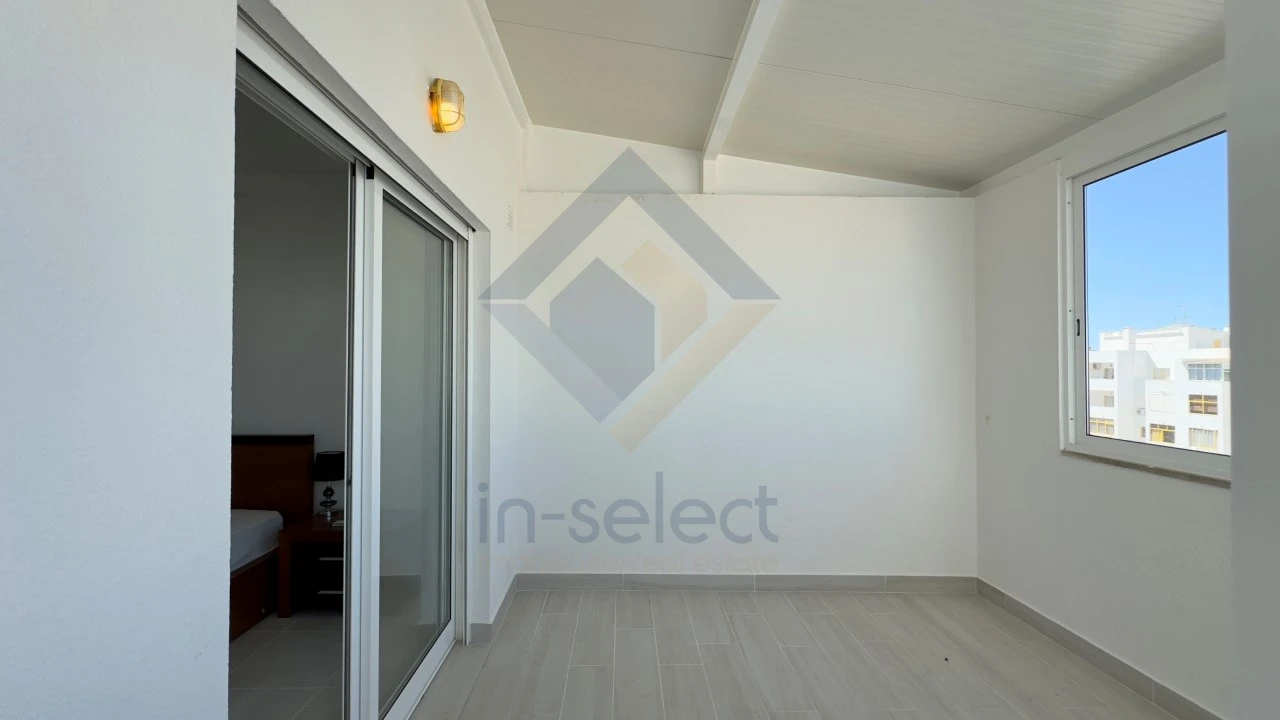 Apartamento T2 para Venda em Quarteira Foto 20