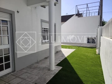 Moradia T5 para Venda em Quinta do Conde