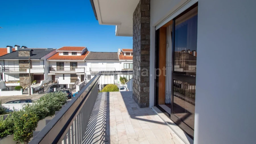 Moradia T4 para Venda em Oliveira do Douro