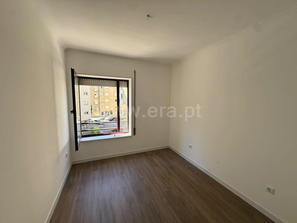 Apartamento T2 para Venda em Mafamude e Vilar do Paraíso Foto 6