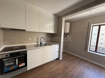 Apartamento T2 para Venda em Mafamude e Vilar do Paraíso