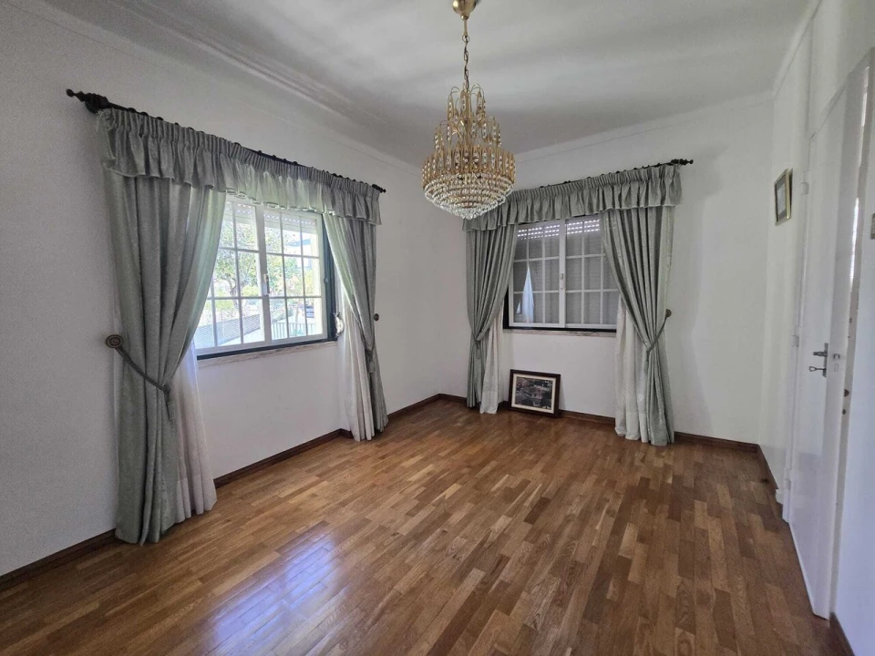 Moradia T3 para Venda em Venda do Pinheiro e Santo Estêvão das Galés Foto 15