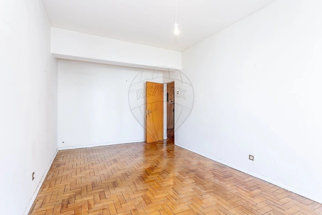 Apartamento T2 para Venda em Olivais Foto 16
