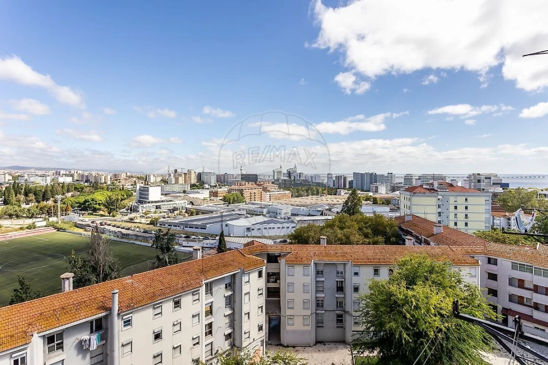Apartamento T2 para Venda em Olivais Foto 25