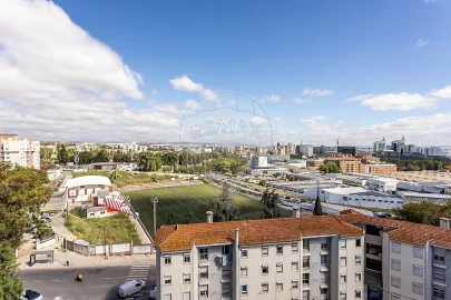 Apartamento T2 para Venda em Olivais