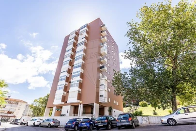 Apartamento T2 para Venda em Olivais