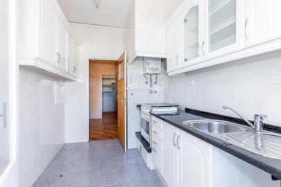 Apartamento T2 para Venda em Olivais