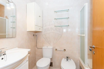 Apartamento T2 para Venda em Olivais