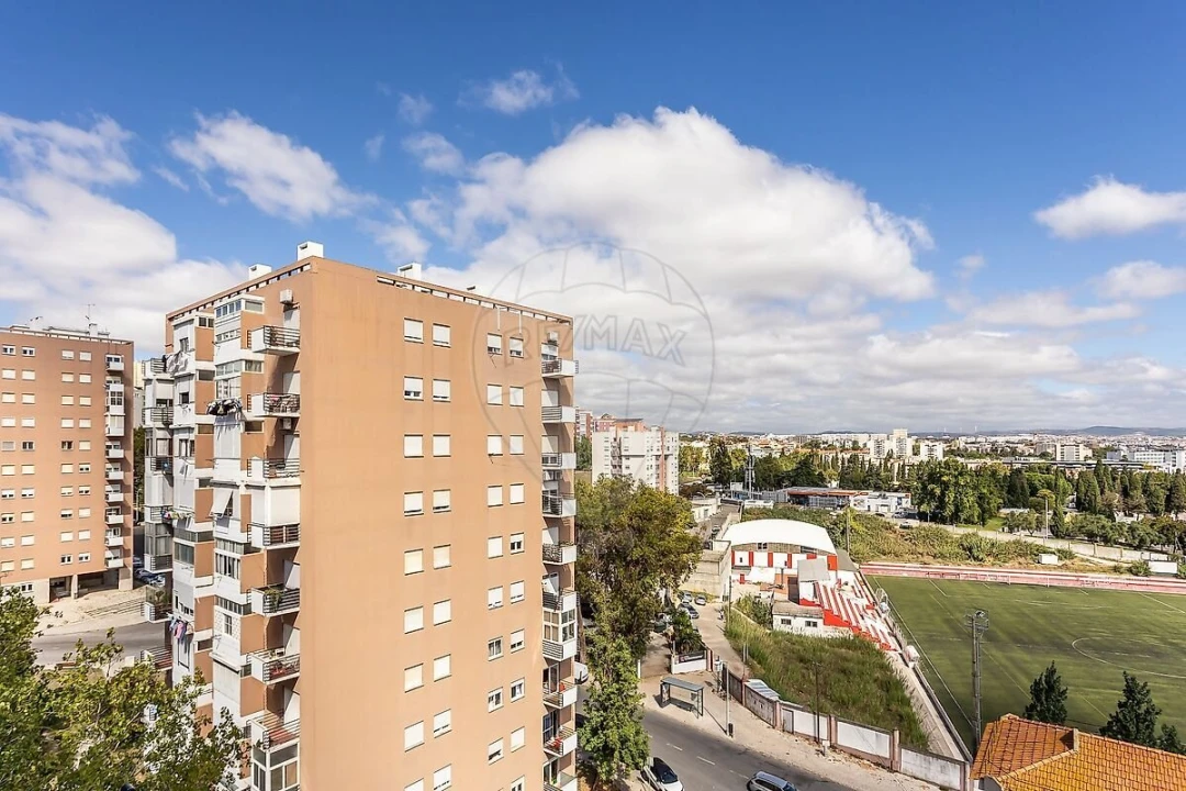 Apartamento T2 para Venda em Olivais Foto 24