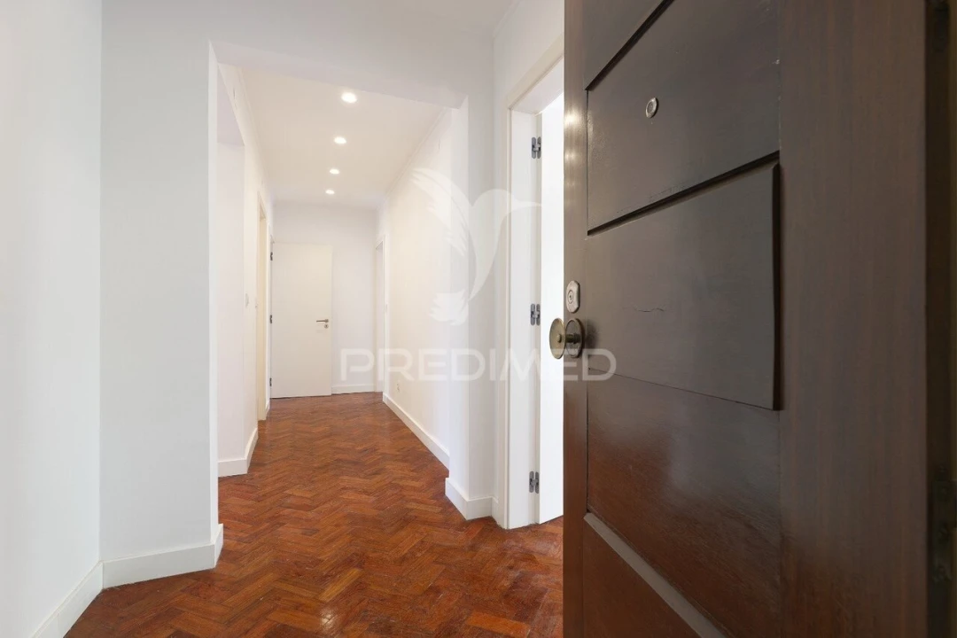 Apartamento T3 para Venda em Avenidas Novas Foto 19