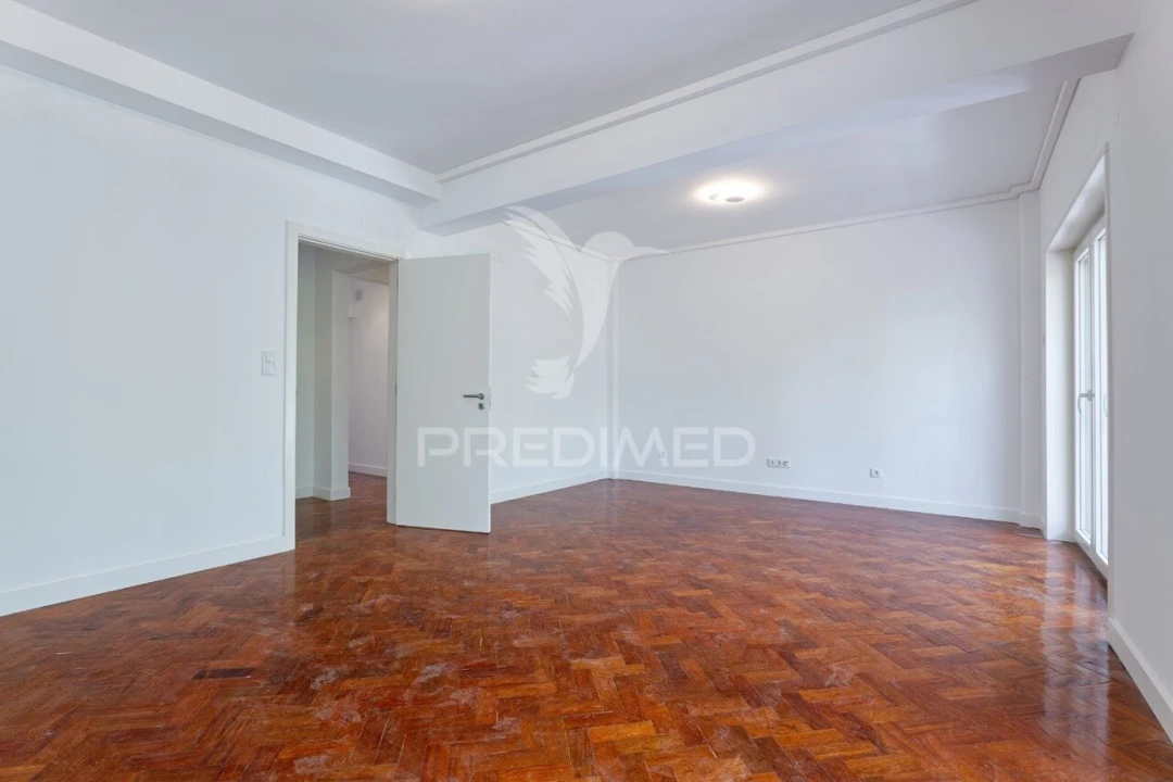 Apartamento T3 para Venda em Avenidas Novas Foto 27